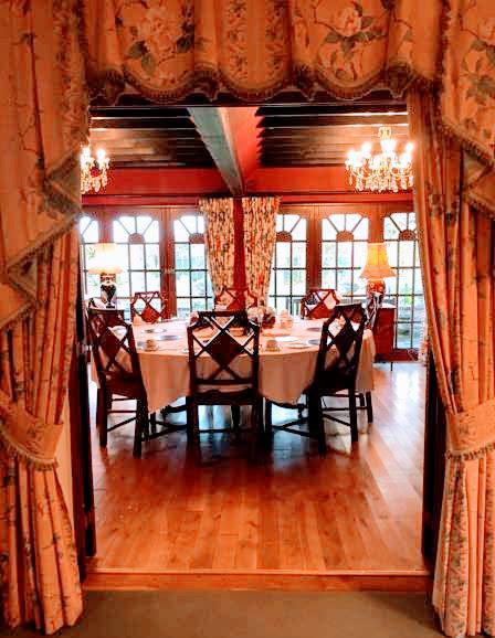مبيت وإفطار وينرش Tudor Place المظهر الخارجي الصورة