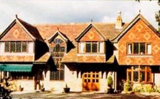 مبيت وإفطار وينرش Tudor Place المظهر الخارجي الصورة