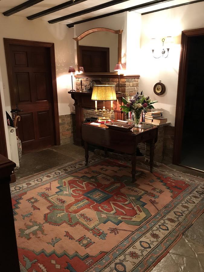 مبيت وإفطار وينرش Tudor Place المظهر الخارجي الصورة