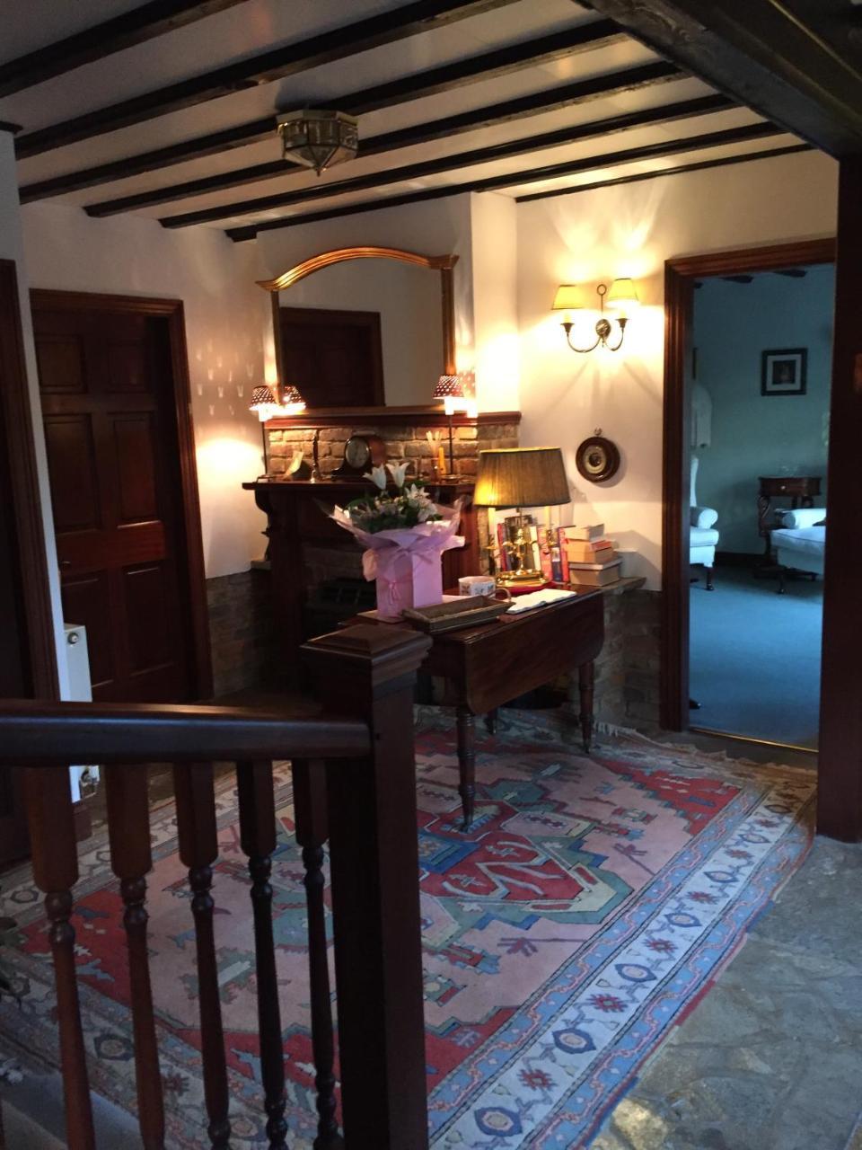 مبيت وإفطار وينرش Tudor Place المظهر الخارجي الصورة